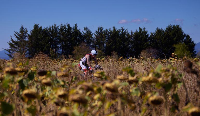 La sección ciclista de una prueba de triatlón
