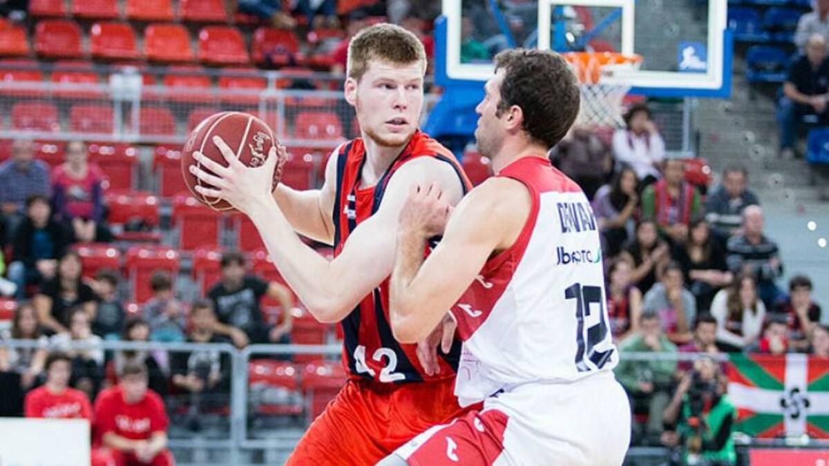 Laboral Kutxa busca su primer triunfo como visitante en Manresa