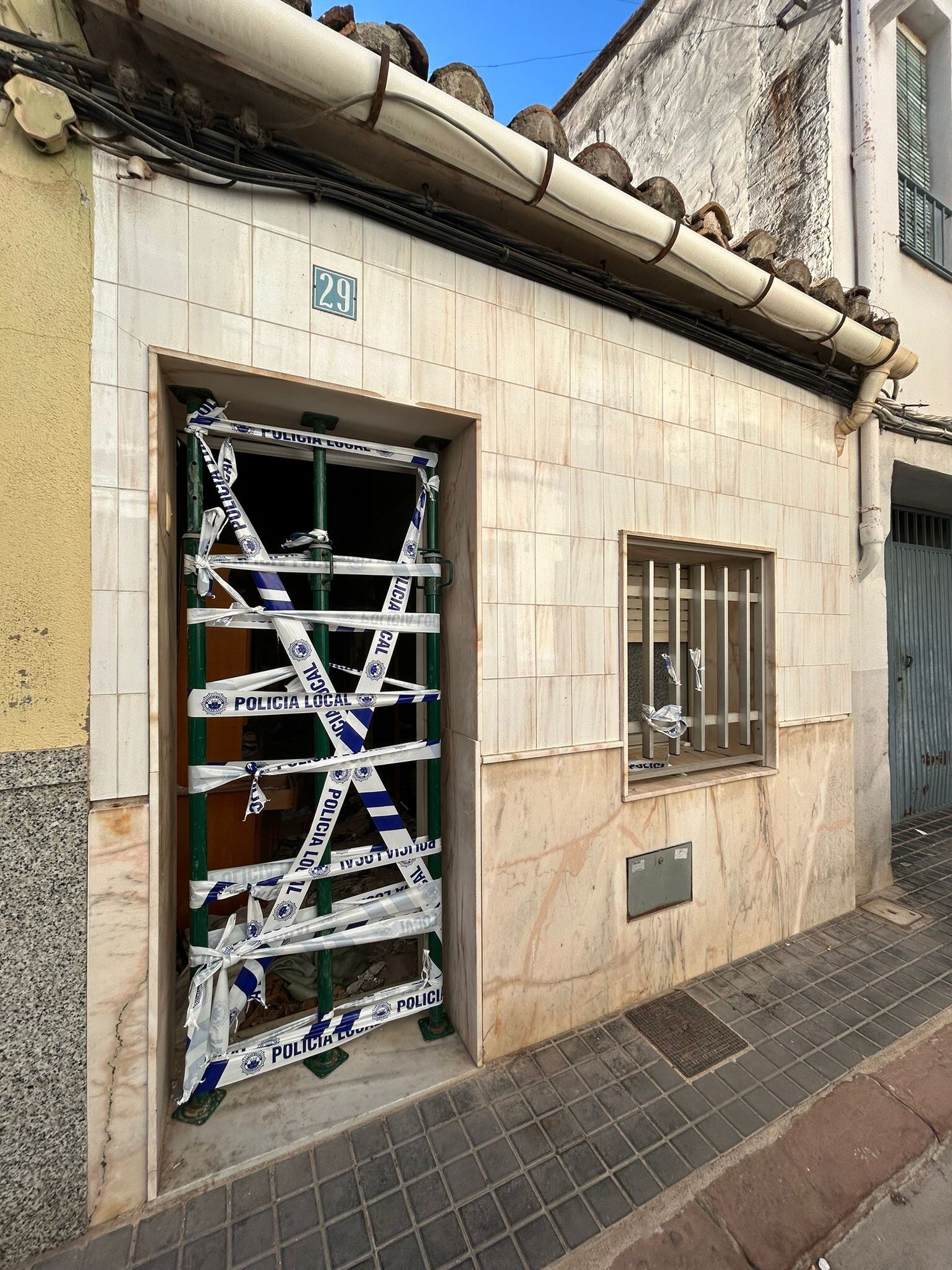 El inmueble está situado en la calle San Bruno de la localidad