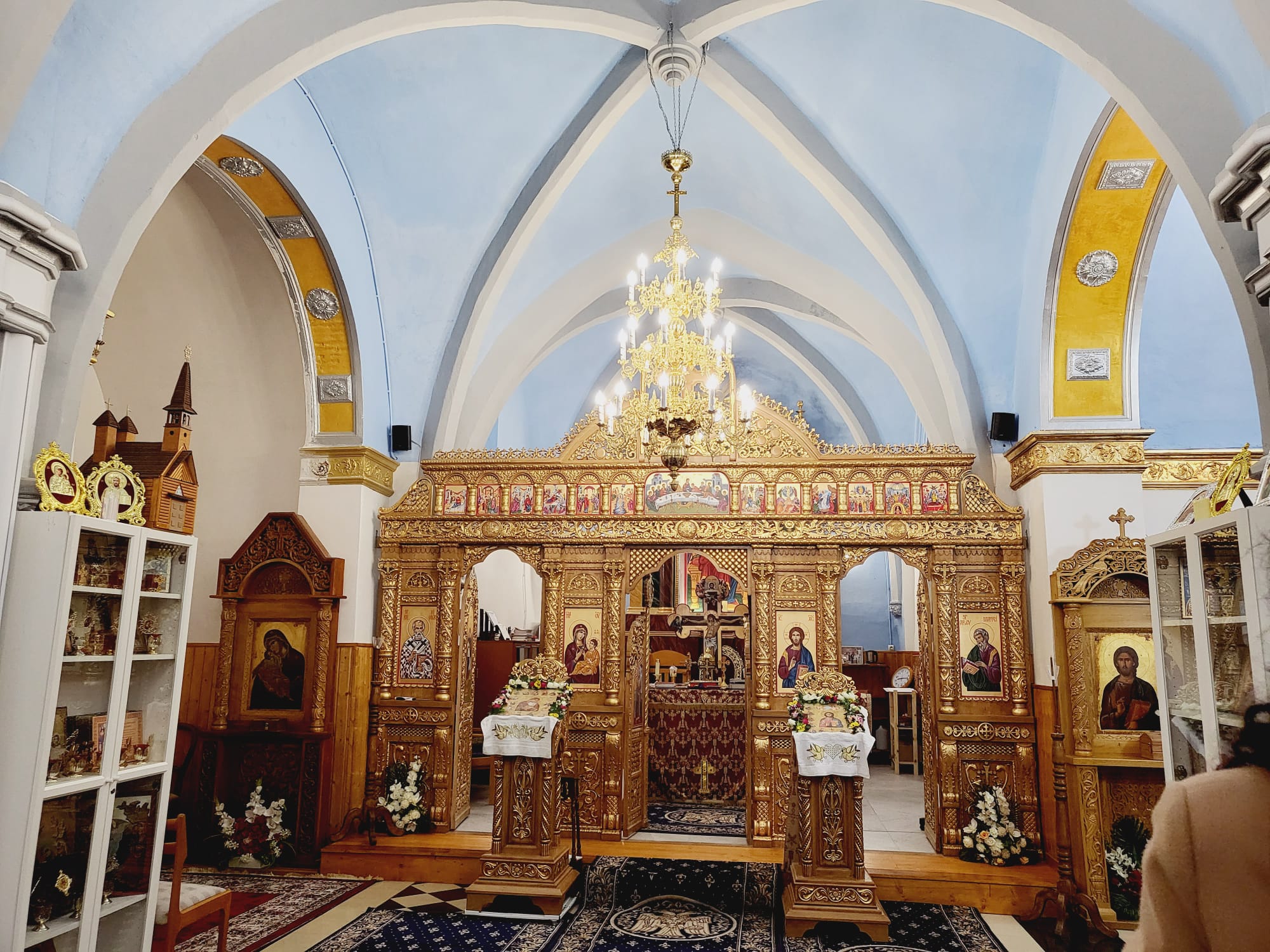 Así es el interior de la ermita de Sant Miquel de Soternes.