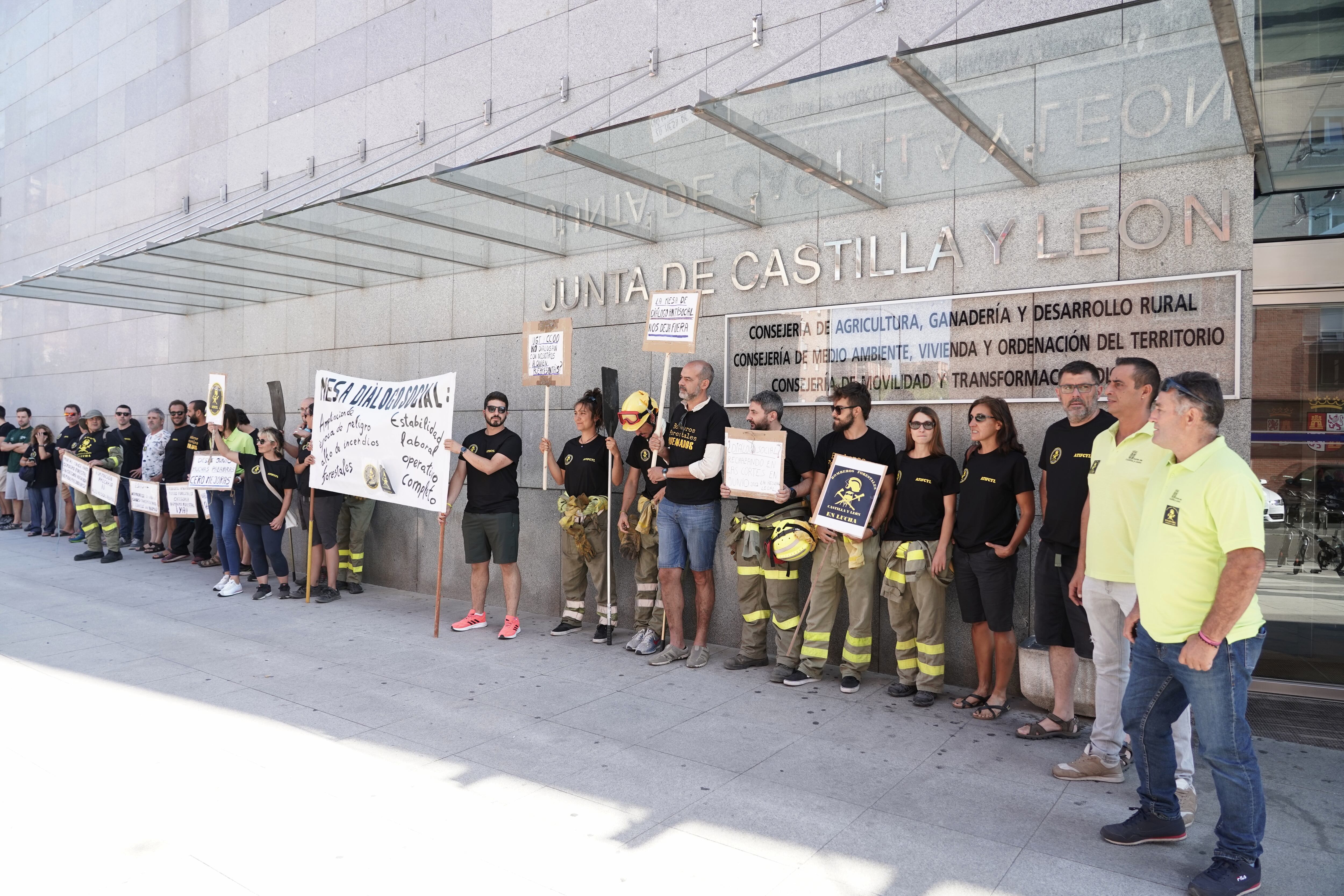 Concentración de los trabajadores de incendios forestales