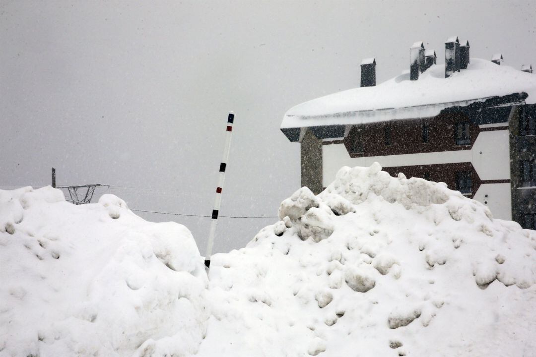 Las nevadas podrán alcanzar los 30 centímetros de espesor a partir de los 900 metros.