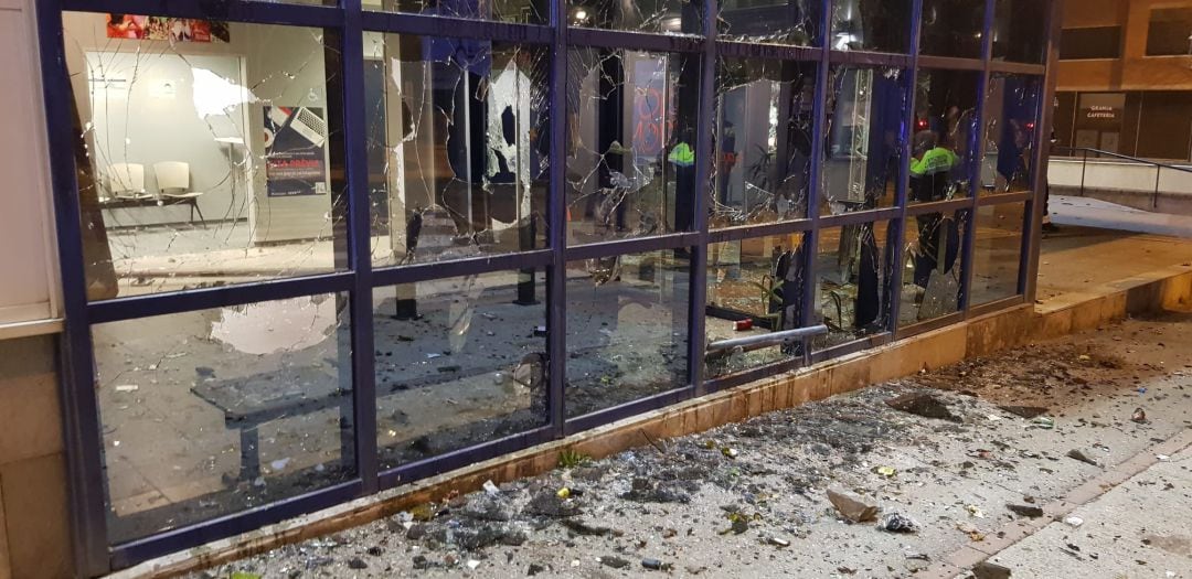 La Comissaria de Vic va quedar destrossada el passat 16 de febrer durant uns aldarulls per l'empresonament de Hasel