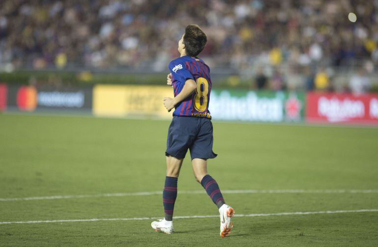 Riqui Puig, tras marcar su penalti contra el Tottenham