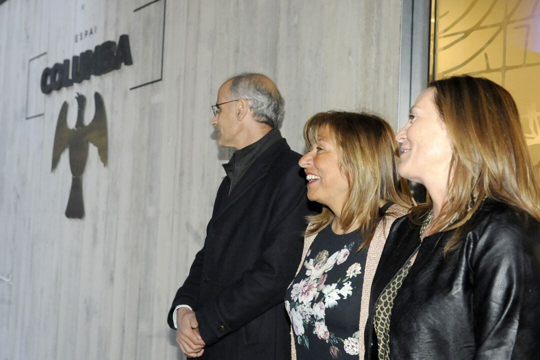 Les principals autoritats vinculades al nou espai Columba durant la inauguració ahir, a Santa Coloma.
