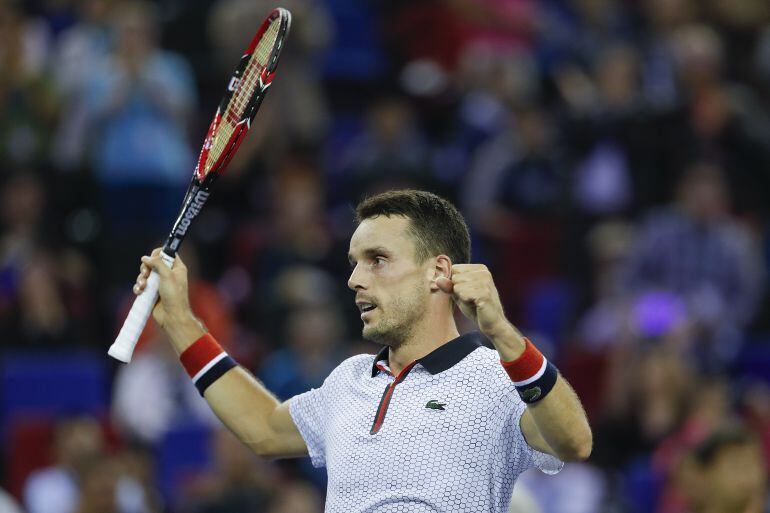 Roberto Bautista celebra un punto en el torneo de Shanghai.