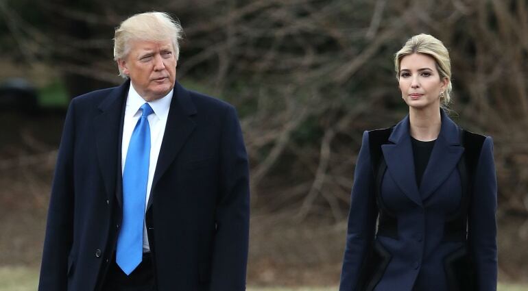 El presidente de los Estados Unidos, Donald Trump, con su hija Ivanka en una imagen tomada el pasado 1 de febrero.