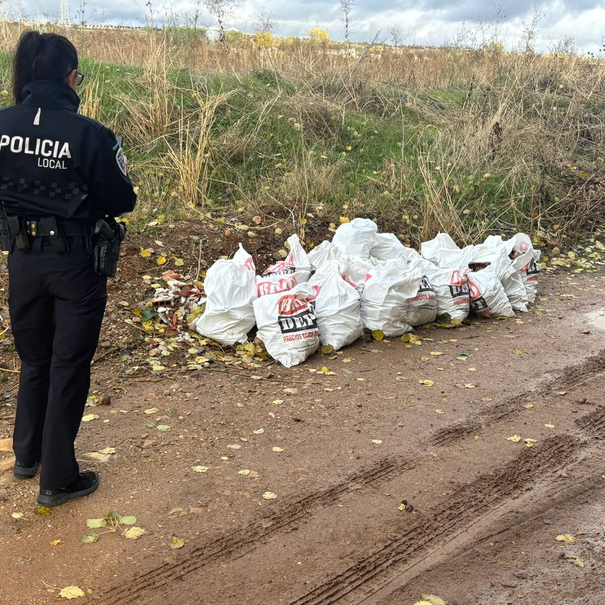 Azuqueca de Henares persigue el abandono de escombros en la calle