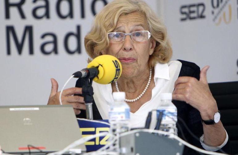 Manuela Carmena durante una entrevista en Radio Madrid 