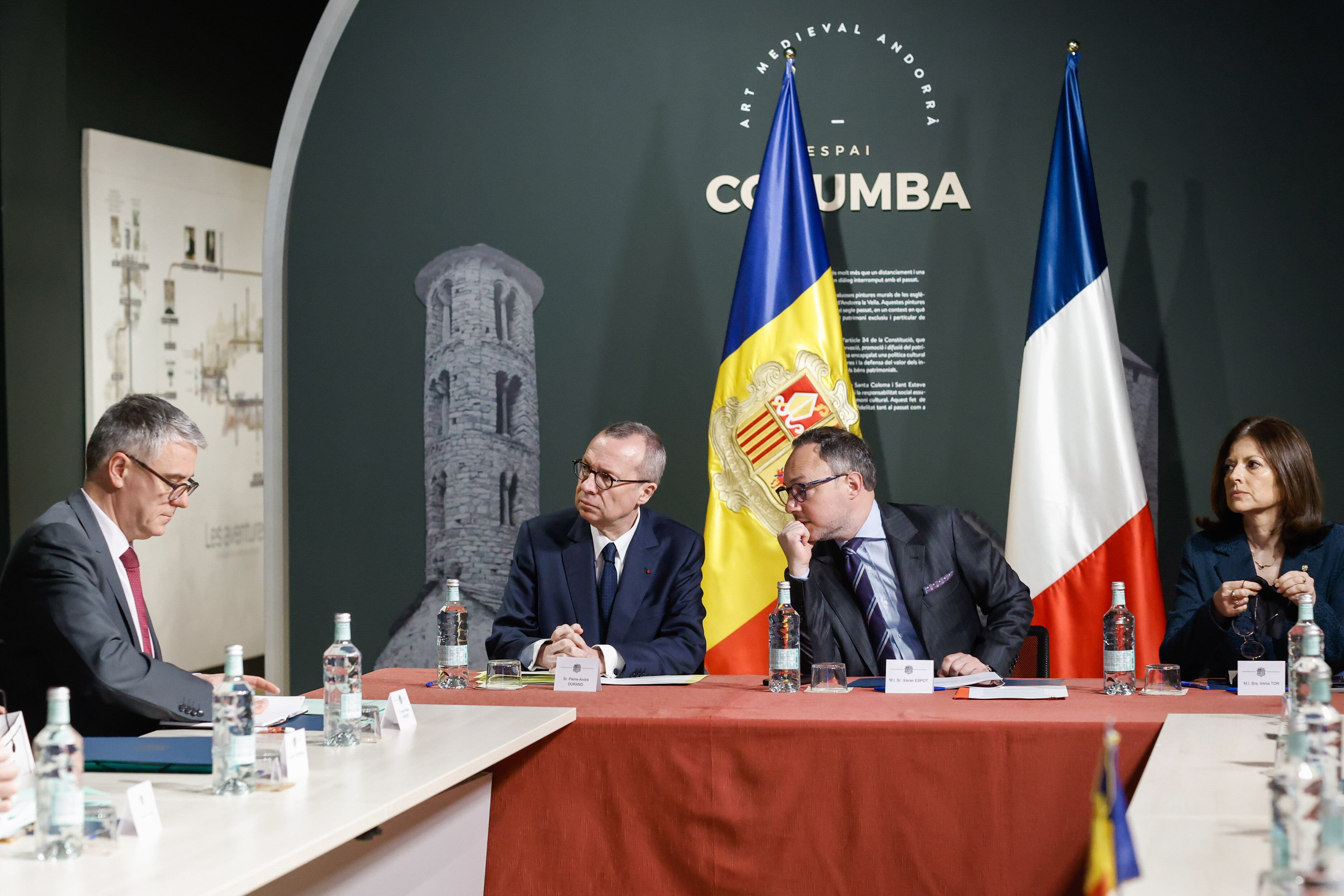 El cap de Govern, Xavier Espot, i el prefecte de la Regió d’Occitània, Pierre-André Durand, en la trobada preparatòria del 9è diàleg transfronterer Andorra-Occitània