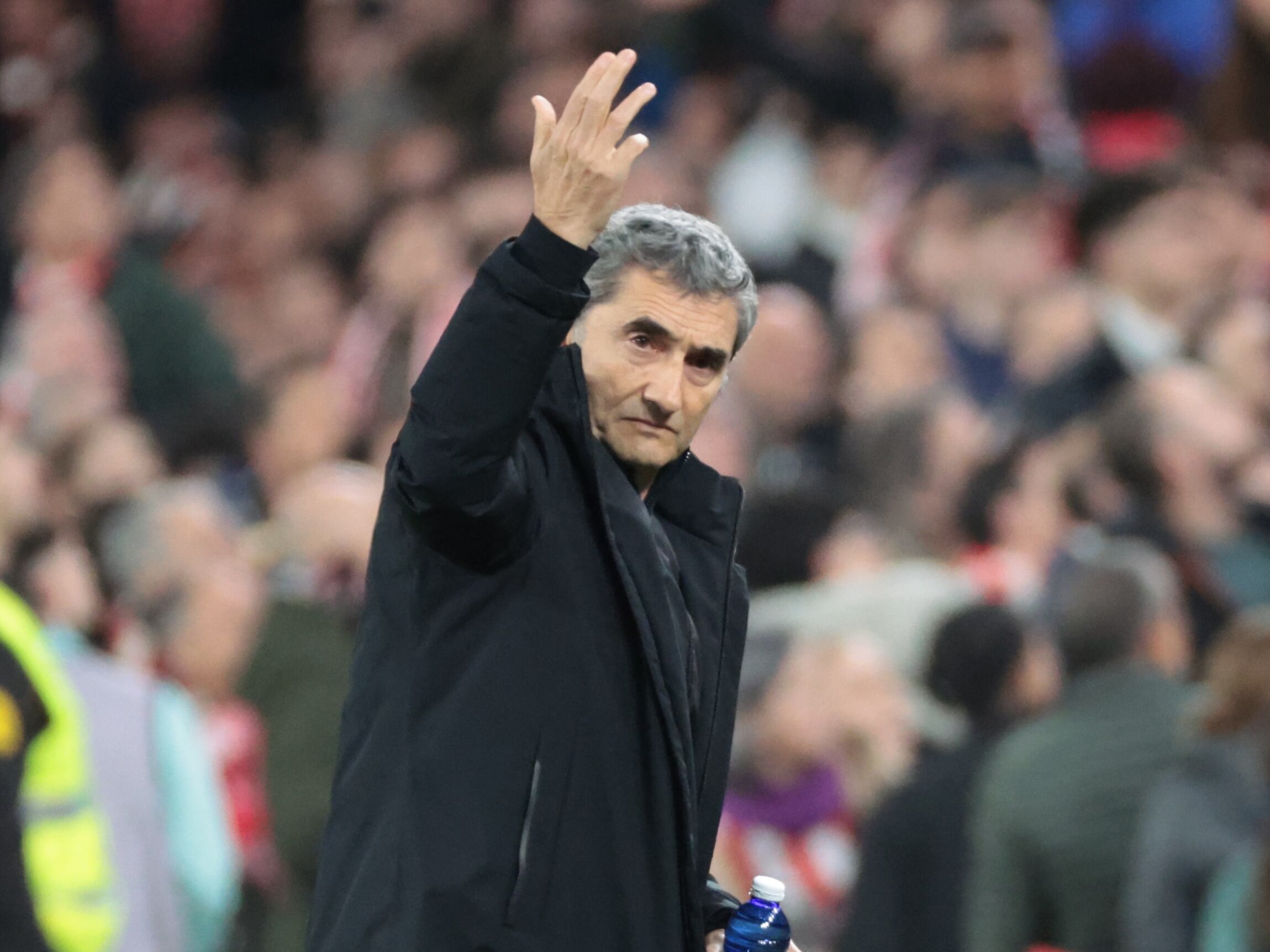 BILBAO, 07/03/2026.- El entrenador del Athletic Club Ernesto Valverde durante el partido de la jornada 27 de LaLiga que Athletic Club de Bilbao y FC Barcelona disputan este sábado en San Mamés. EFE/Luis Tejido