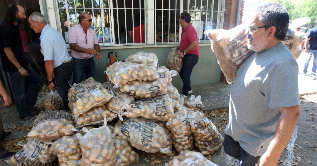 La diferencia de precios entre origen y destino en algunos productos agrícolas llega al 900%