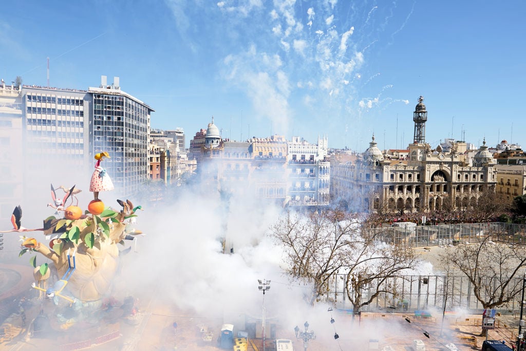 Mascletà en las Fallas de València