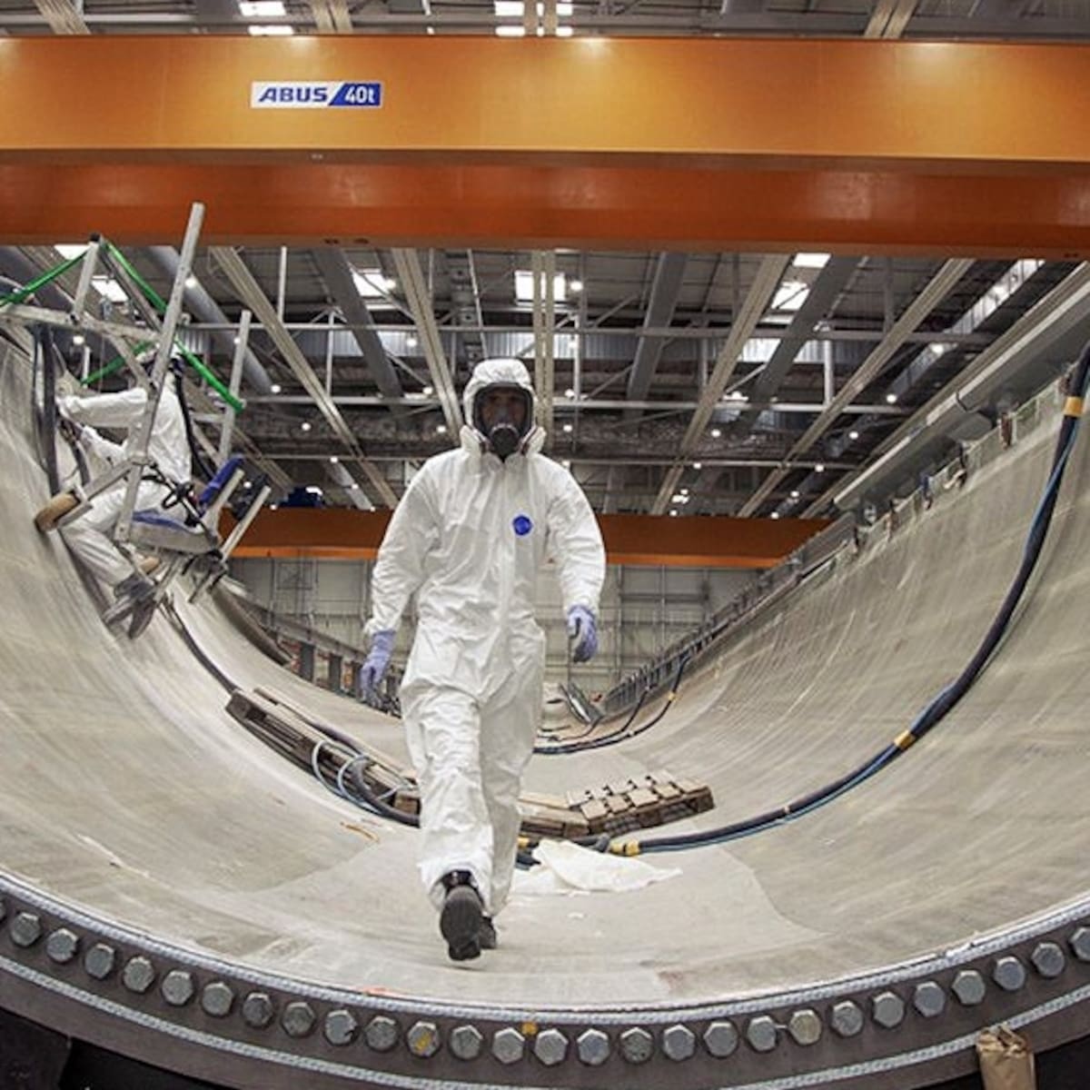 LM Wind Power contrata a 26 operarios para cubrir el 15% de absentismo laboral