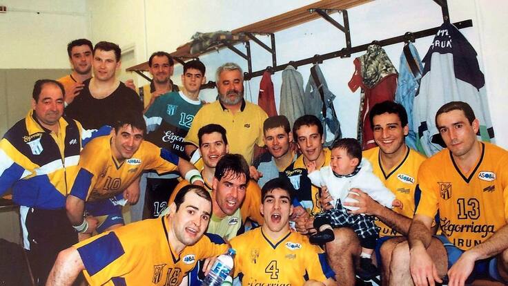 "Fue una temporada con muchos altibajos pero le ganamos la Copa del Rey al Barça": Javier Barreto, campeón con el Elgorriaga Bidasoa Irun en 1996