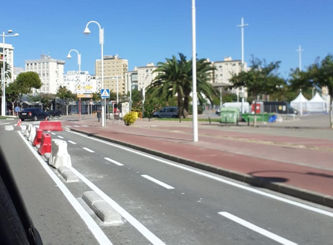 Obras en el carril bici de l&#039;Avinguda de la Pau del Grau. 