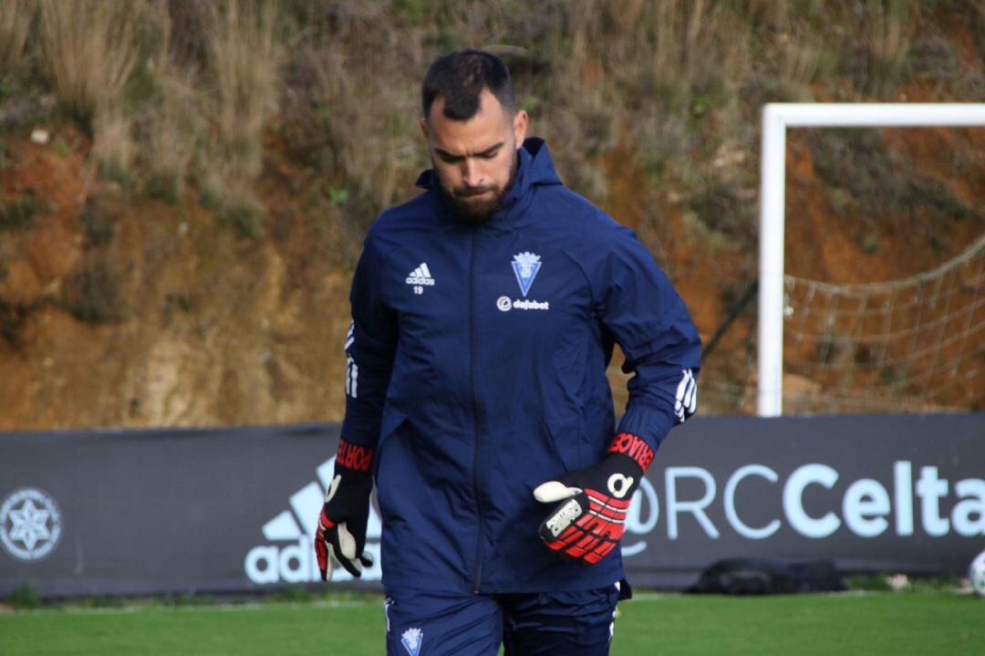 David Gil será titular en copa