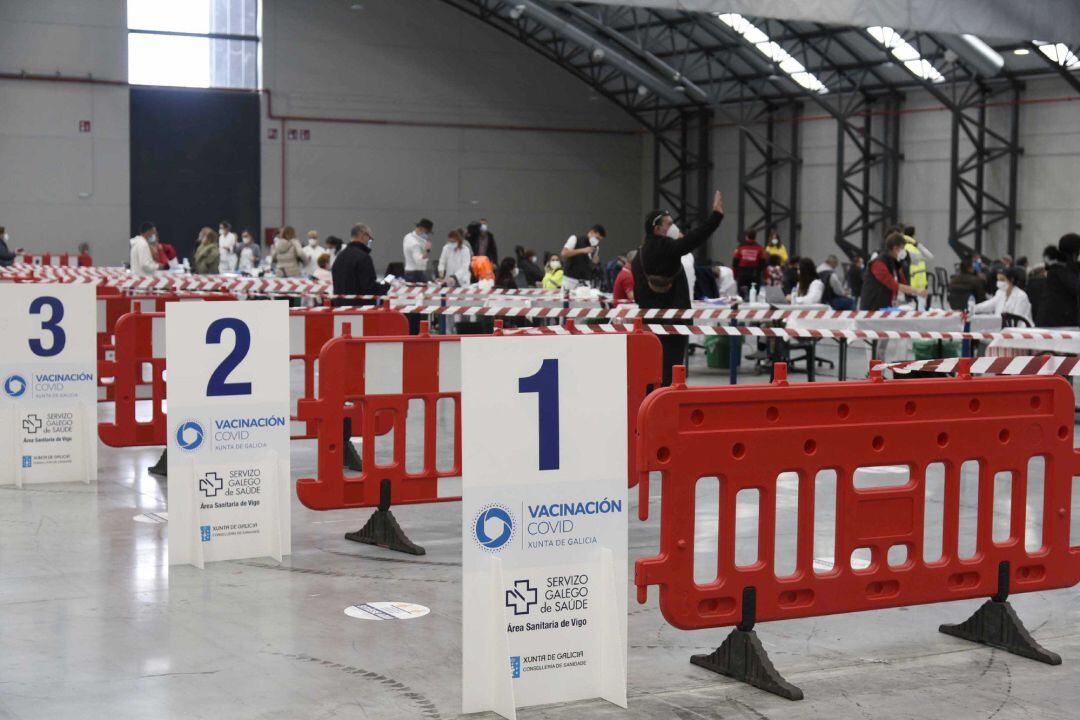 Puntos de vacunación en el Instituto Ferial de Vigo (Ifevi).