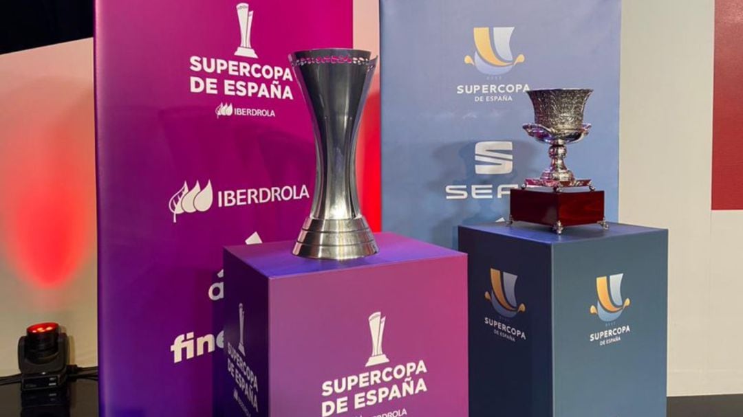 Imagen de las copas de la Supercopa de España