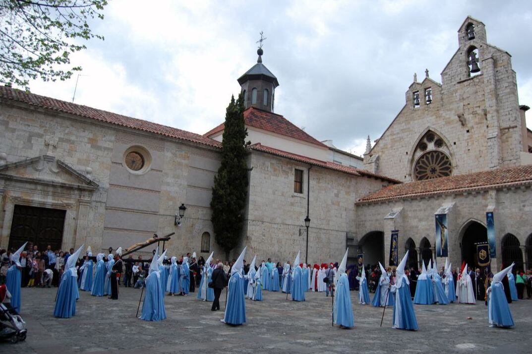 La procesión de las Cinco Llagas protagoniza los actos del Lunes Santo
