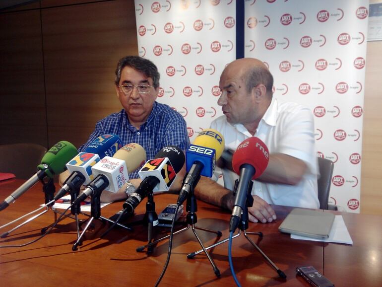 El secretario Confederal de Acción Sindical de UGT, Toni Ferrer, y, el secretario general de UGT, Daniel Alastuey han presentado el tercer Acuerdo de Negociación Colectiva