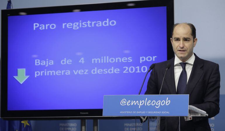 El secretario de Estado de Empleo, Juan Pablo Riesgo, durante la rueda de prensa ofrecida para informar sobre los datos de paro registrado en mayo 