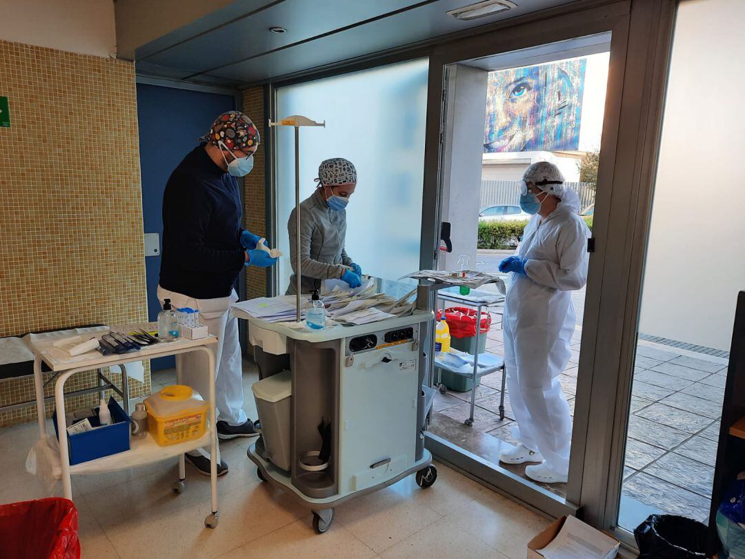 Pruebas PCR en el Centro de Salud de Corea en Gandia