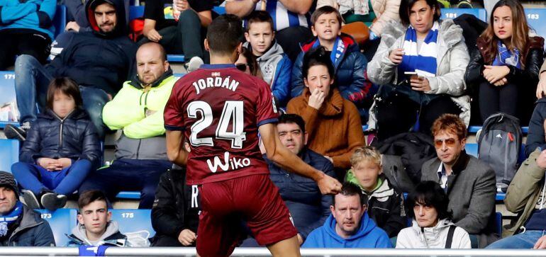 Jordán celebra su gol en Mendizorroza