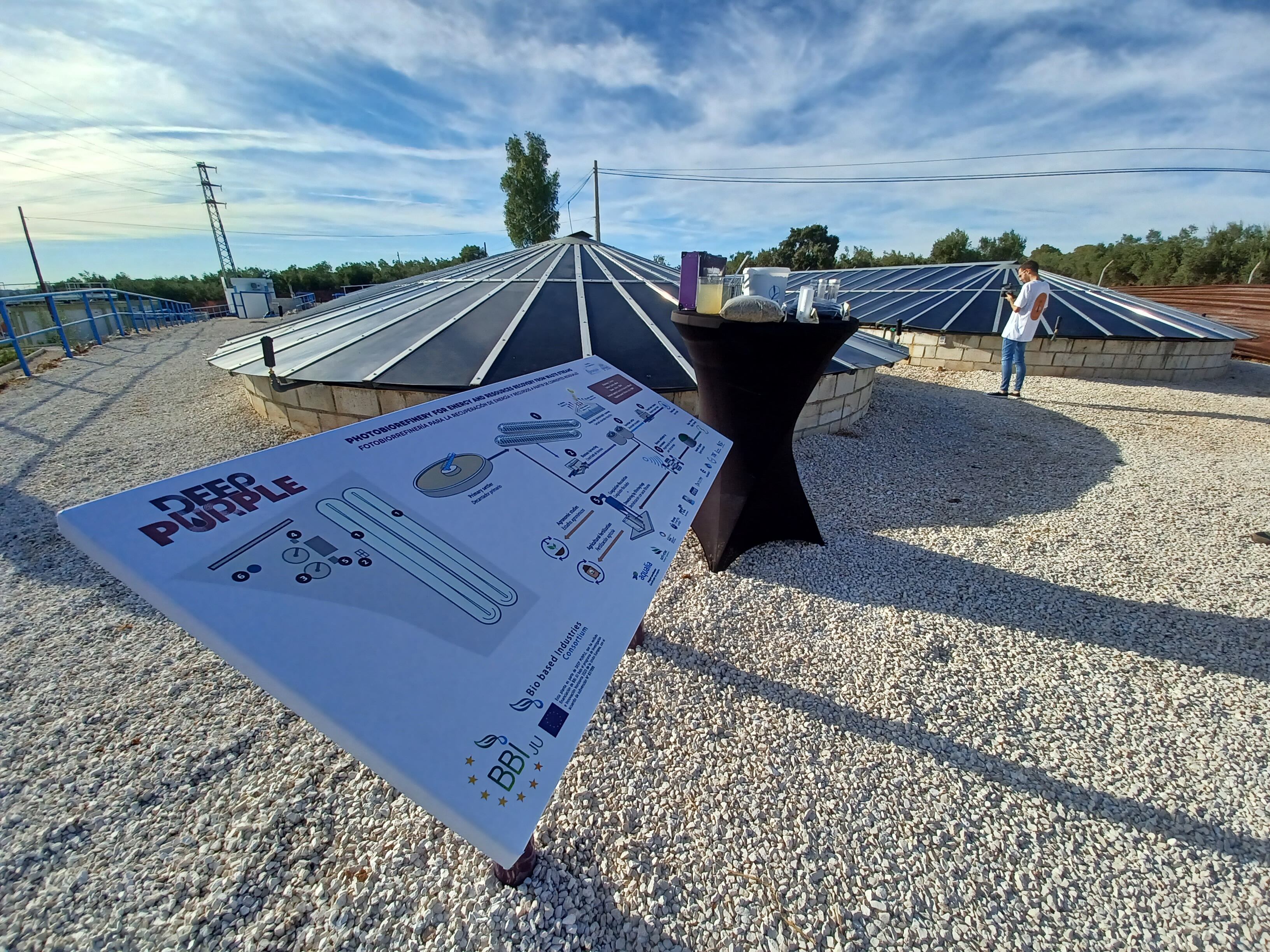 &quot;Deep Purple&quot;, planta de Fotobiorrefinería instalada en Linares.