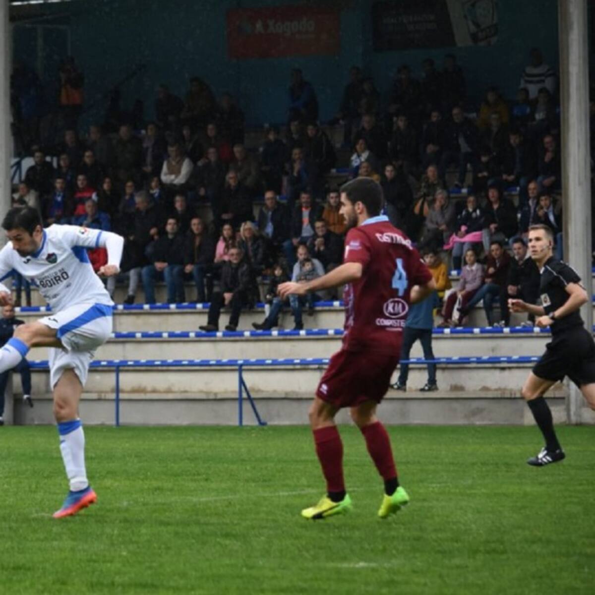 El Compos rescata un punto en Barraña