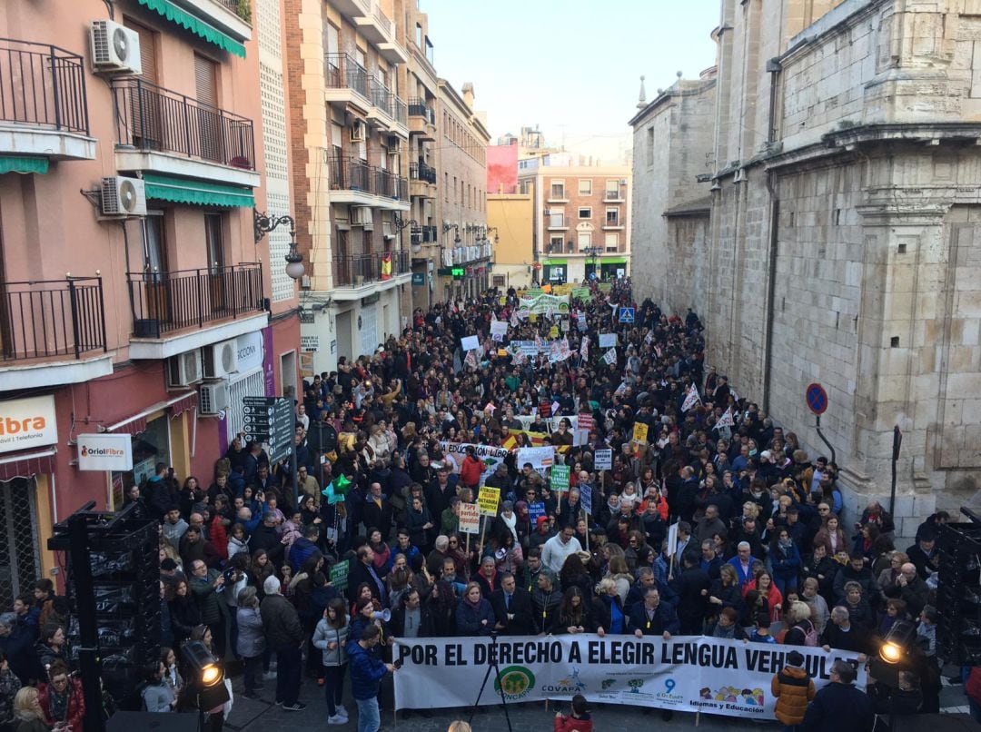 Manifestación en Orihuela contra la Ley del Plurilingüismo