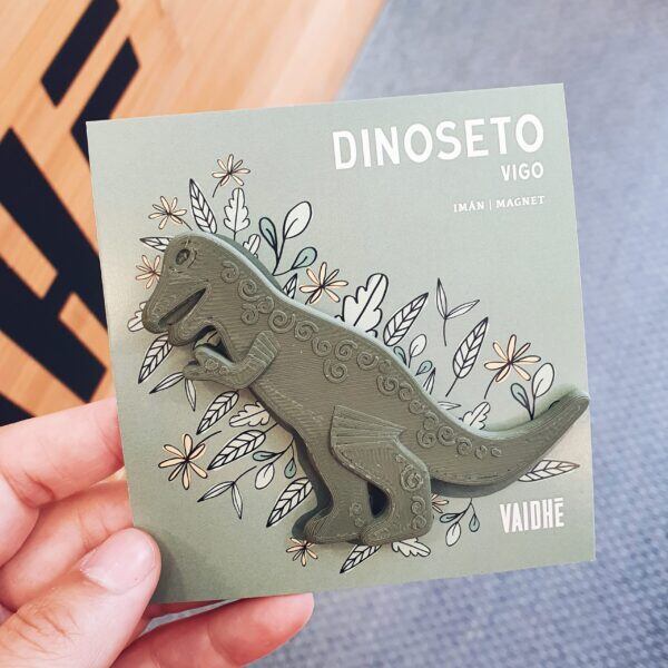 Dinoseto llavero en Vaidhe, Vigo