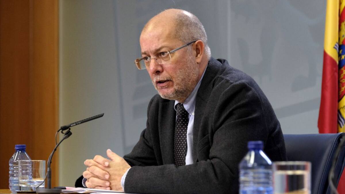 La Junta defiende desescalar por zonas de salud porque evidencia quién cumple las normas