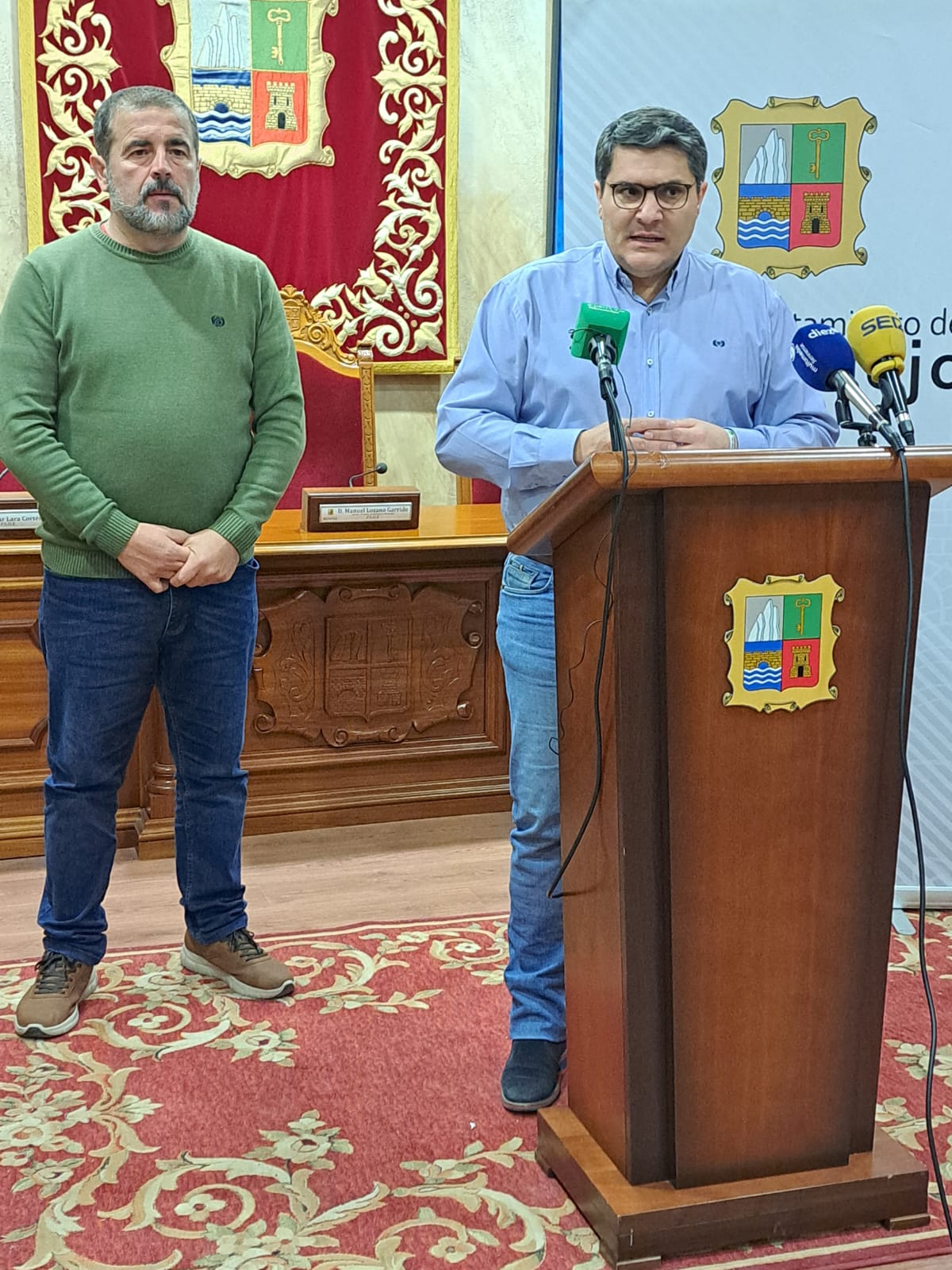 Manuel Lozano, alcalde de Marmolejo, presentando el mes del deporte 2023.