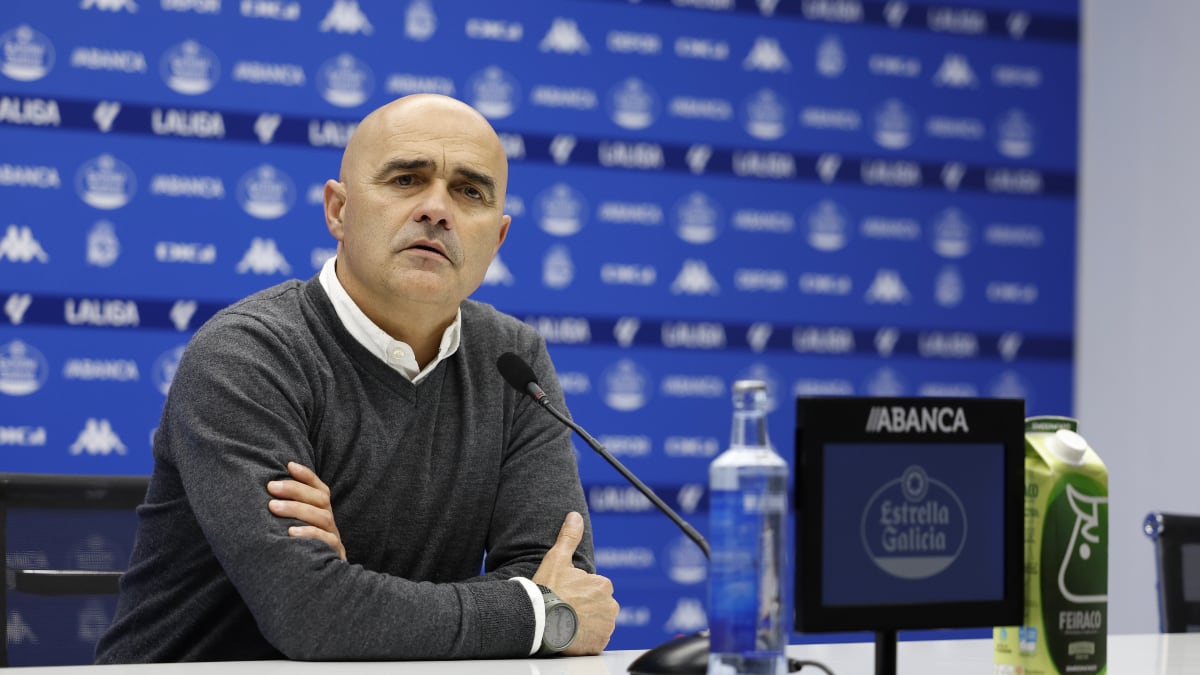 Óscar Gilsanz en rueda de prensa | Foto: RCDeportivo