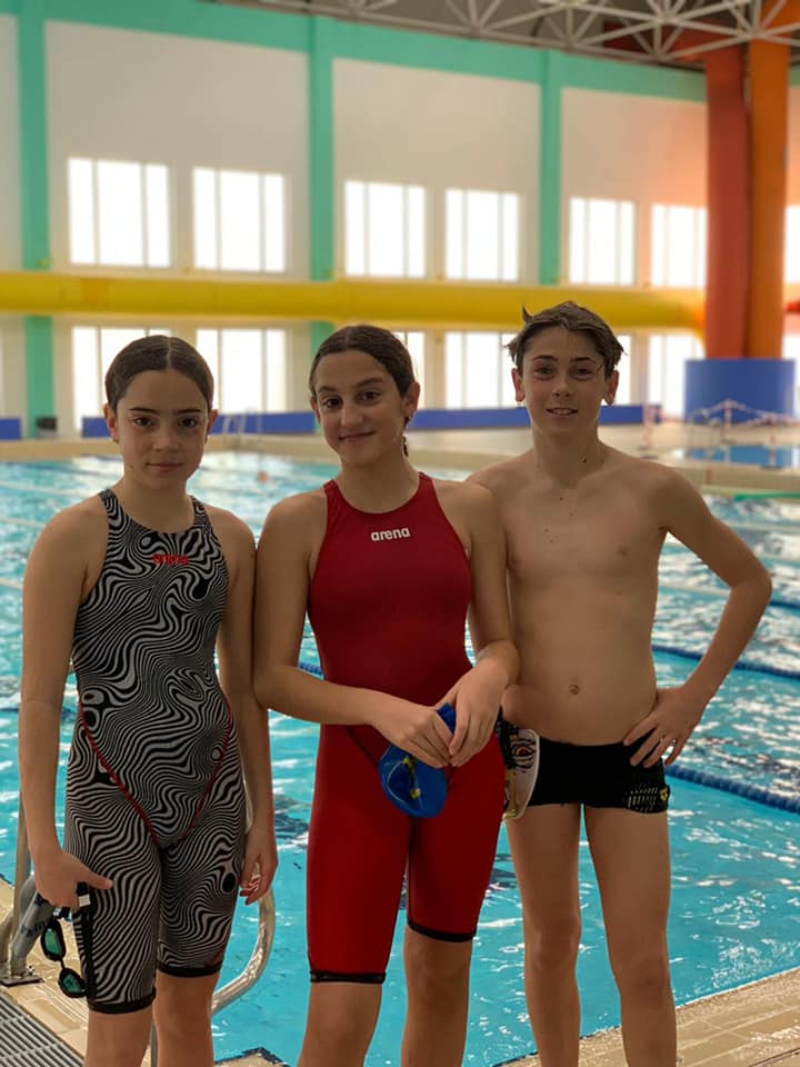 Representantes del CN Linares en el andaluz disputado en Cádiz (alevín).