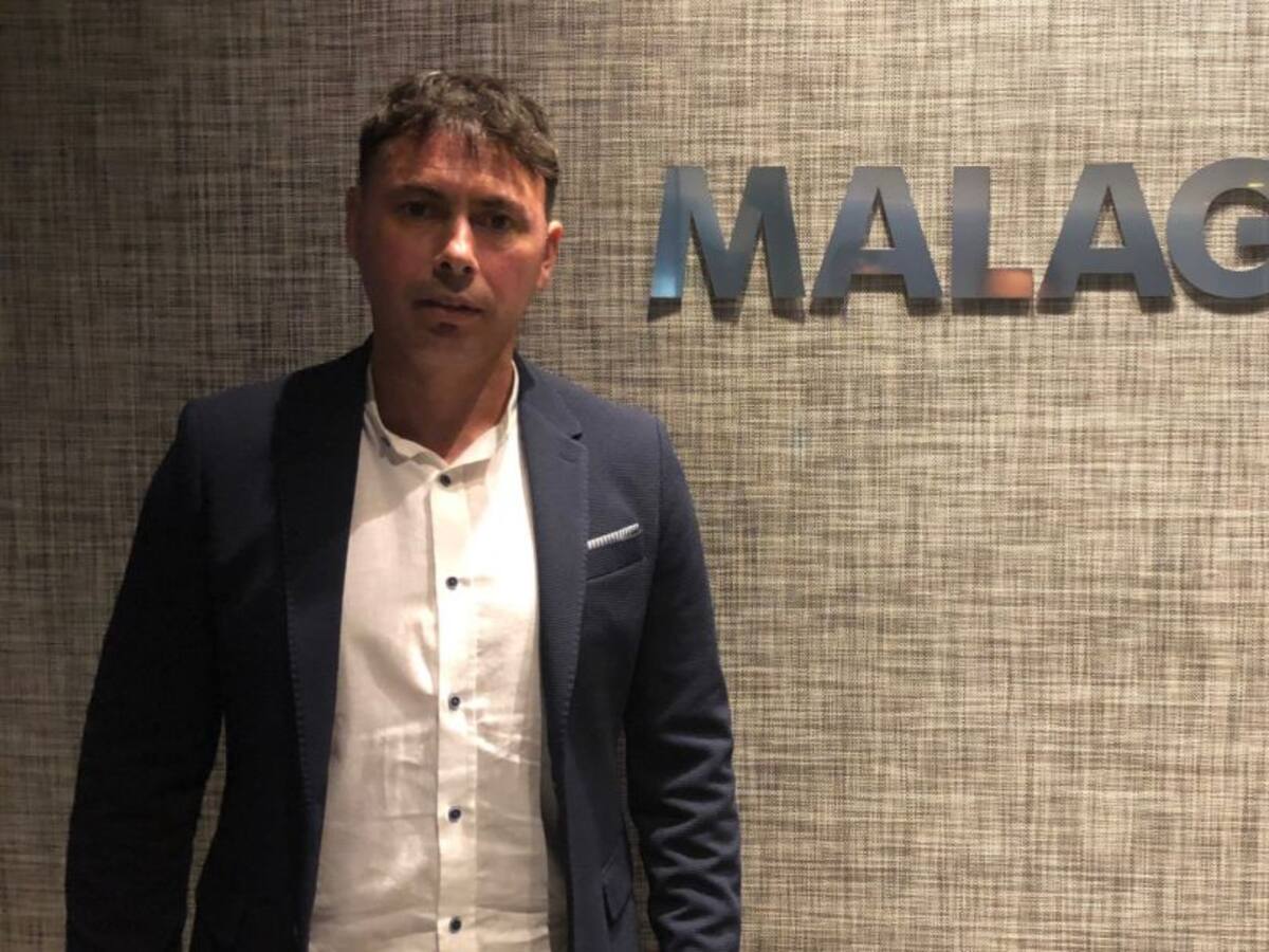 Manolo Sanlúcar sustituye a Dely Valdés en el Malagueño