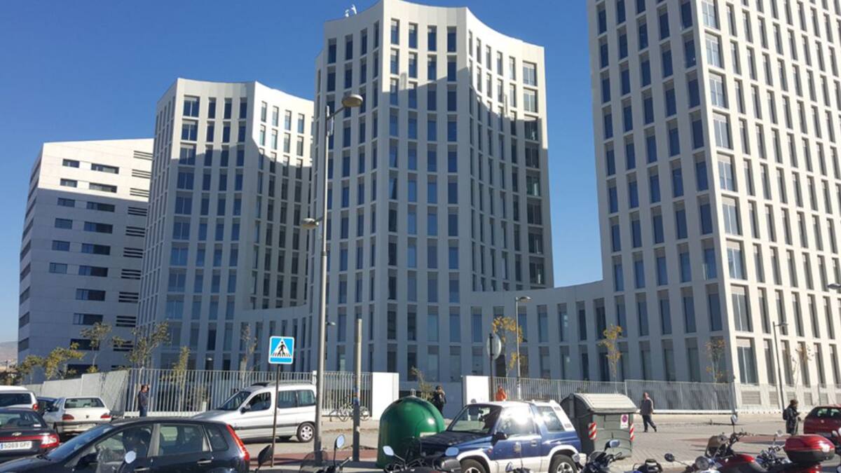 La UGR propone medicalizar todo su Campus de la Salud y prepara todos sus laboratorios para los análisis