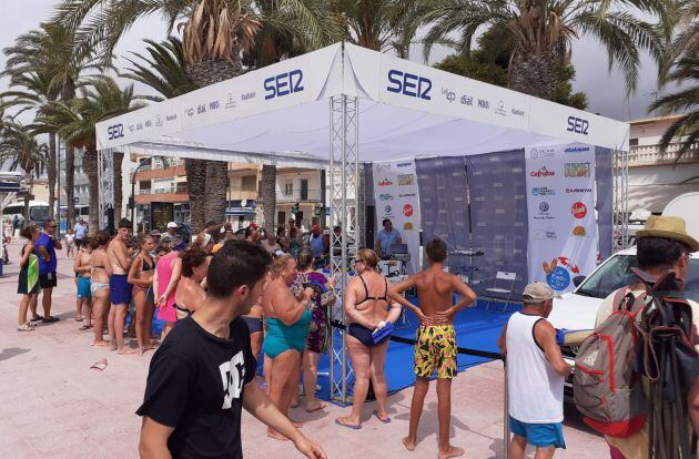 La presencia de La Radio Al Sol en San Pedro del Pinatar ha sido recibida con un gran éxito de público a lo largo de toda la mañana.