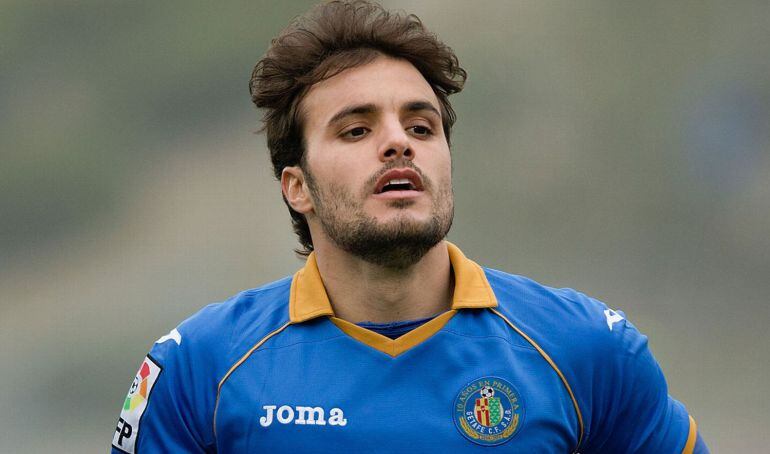 Pedro León, vistiendo la camiseta del Getafe