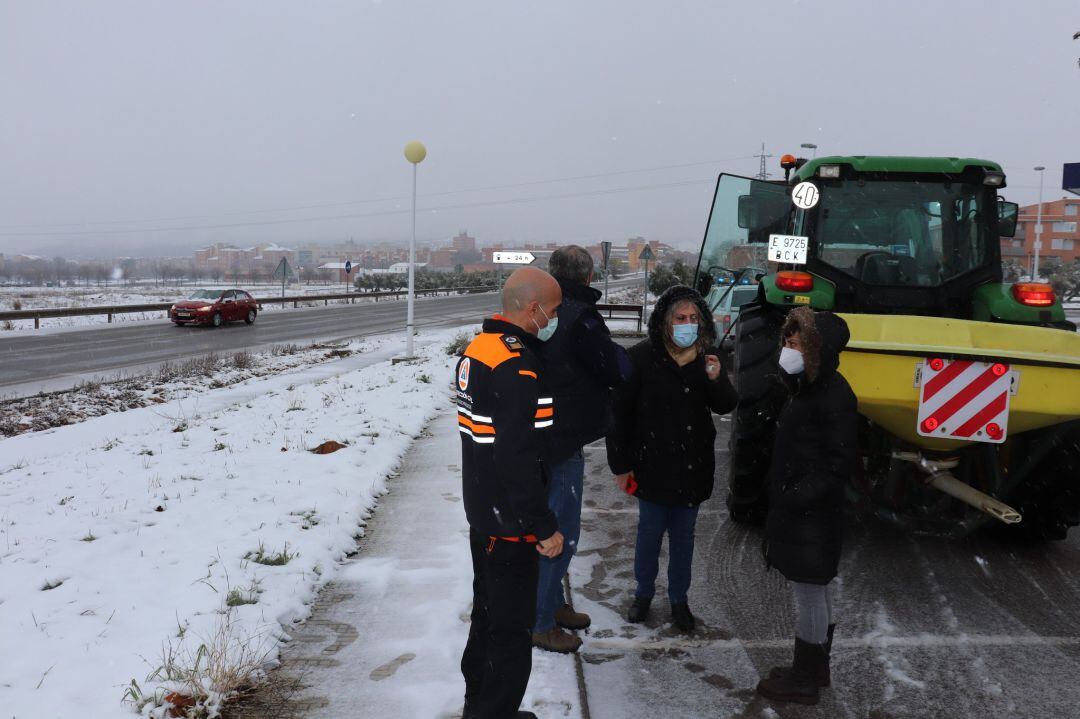 Varios servicios municipales, Policía Local y Protección Civil han participado en el operativo para paliar los efectos del temporal 