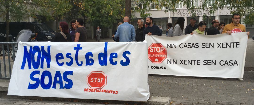 Concentración de Stop Desahucios en A Coruña