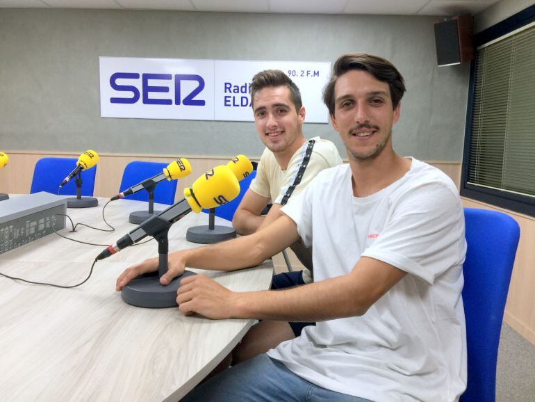 Miguel Sánchez (I) y Chema Díaz viven momentos diferentes en el comienzo liguero