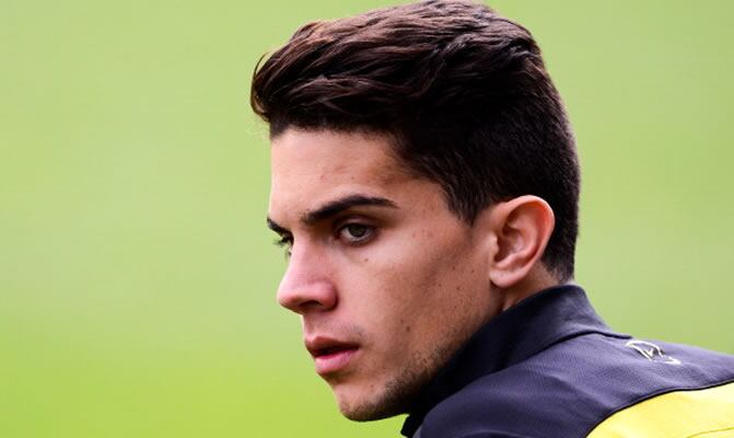 Marc Bartra, durante un entrenamiento con el Barça