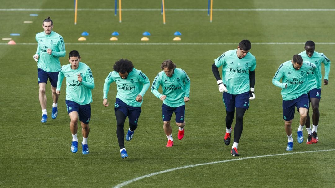 Jugadores del Real Madrid durante una sesión de entrenamiento