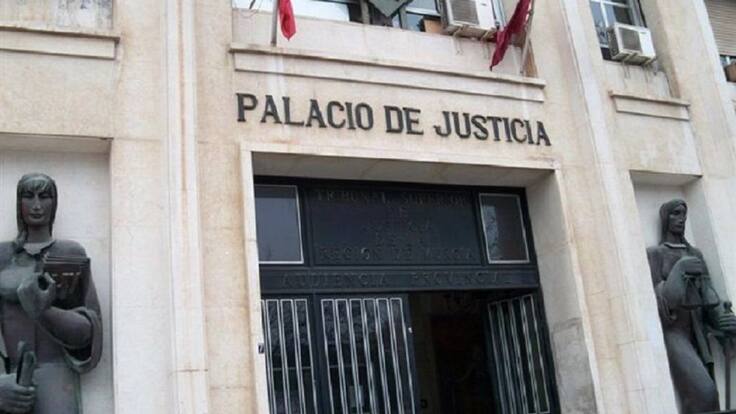 Entrevista matinal a Francisco Martinez Escribano, decano Abogados de Murcia