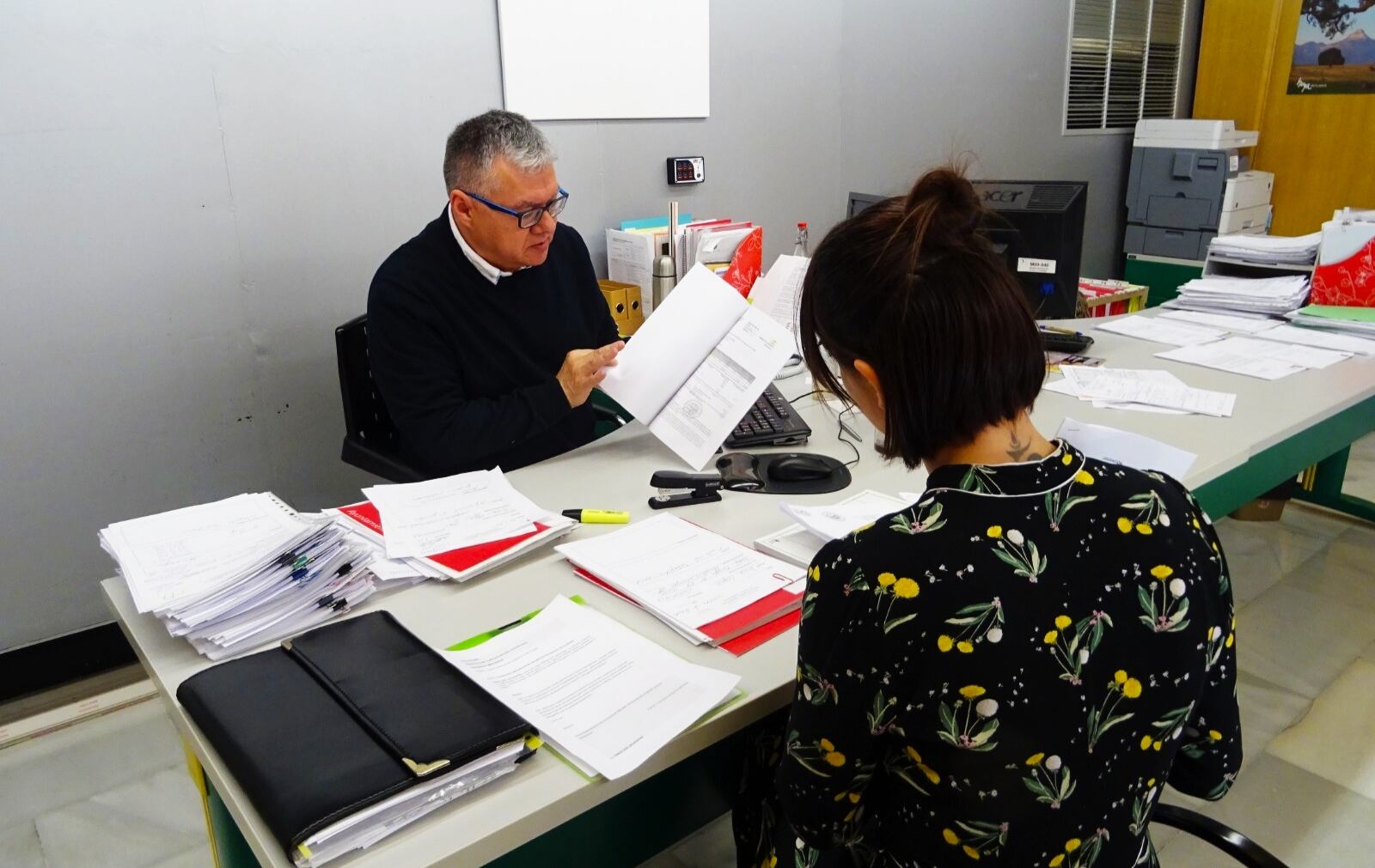 Huesca ha adjudicado la gestión de la Oficina de Vivienda que ya tuvo en los bajos de la casa consistorial