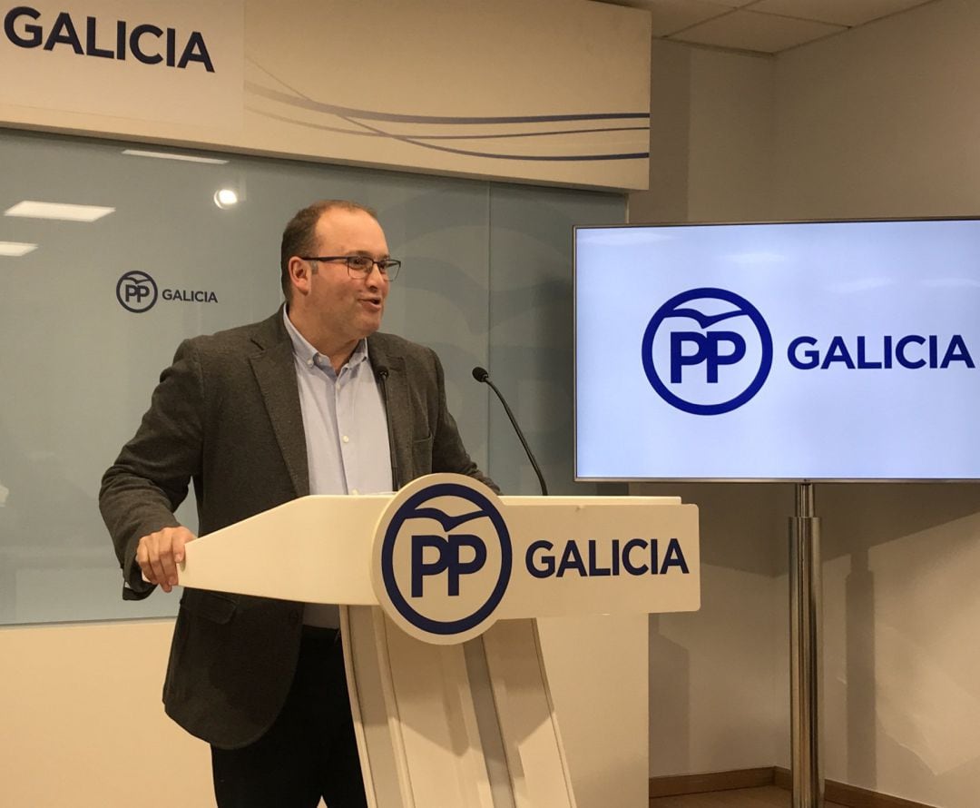 El secretario general del PPdeG, Miguel Tellado, en rueda de prensa.