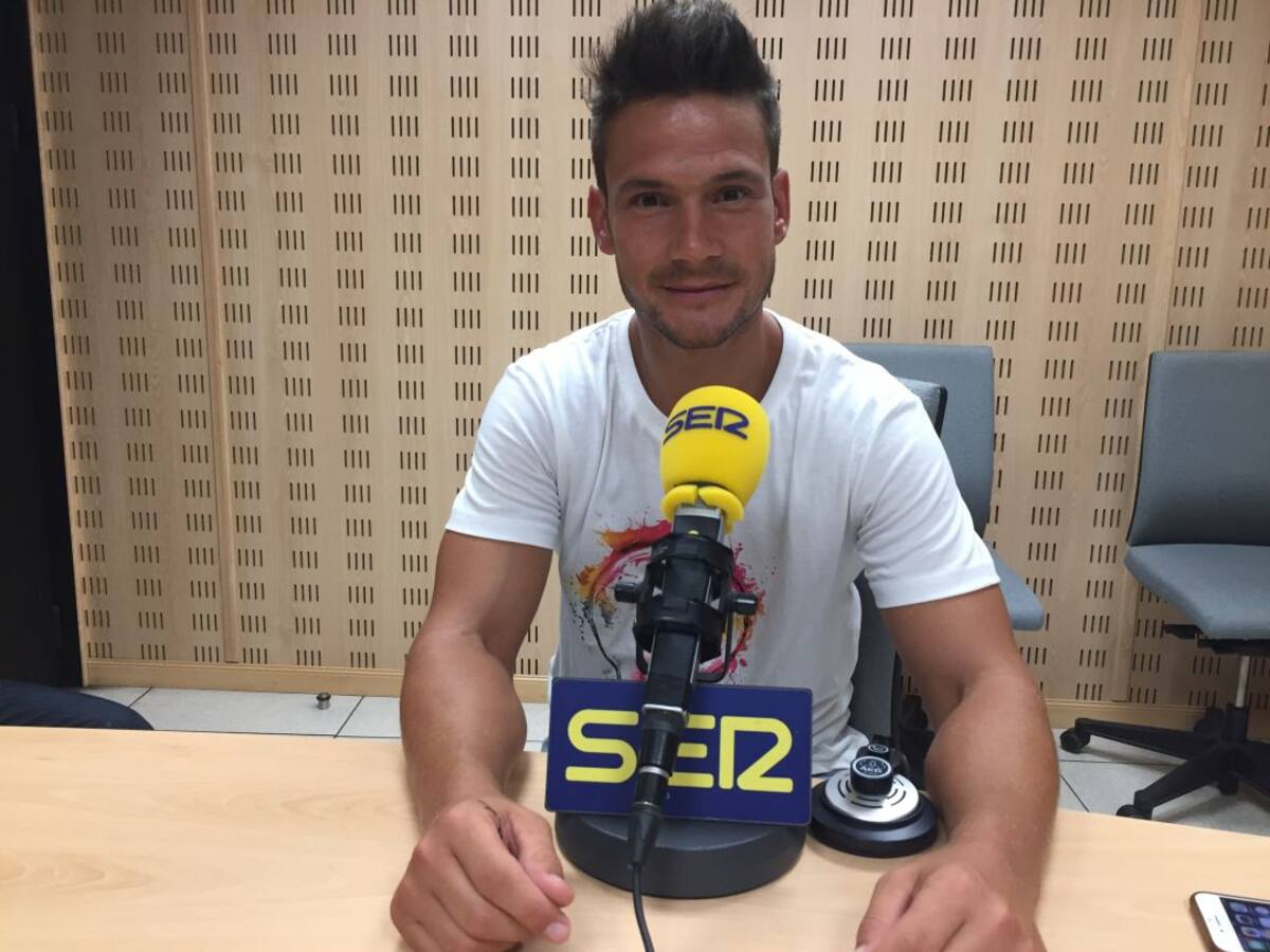 Bruno Sotos presenta 'A la sombra de tu luz' en Port d'Andratx tras su gira americana