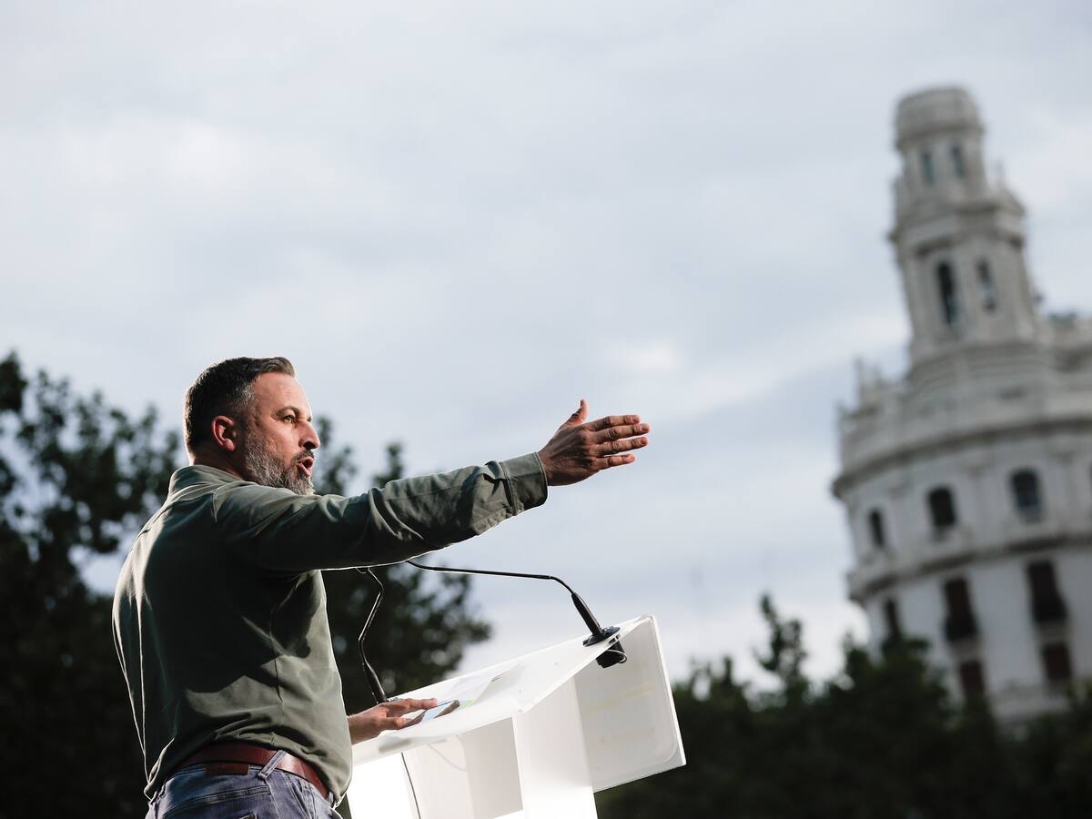 Un concejal de Vox denuncia al partido de Santiago Abascal por financiación ilegal y organización criminal
